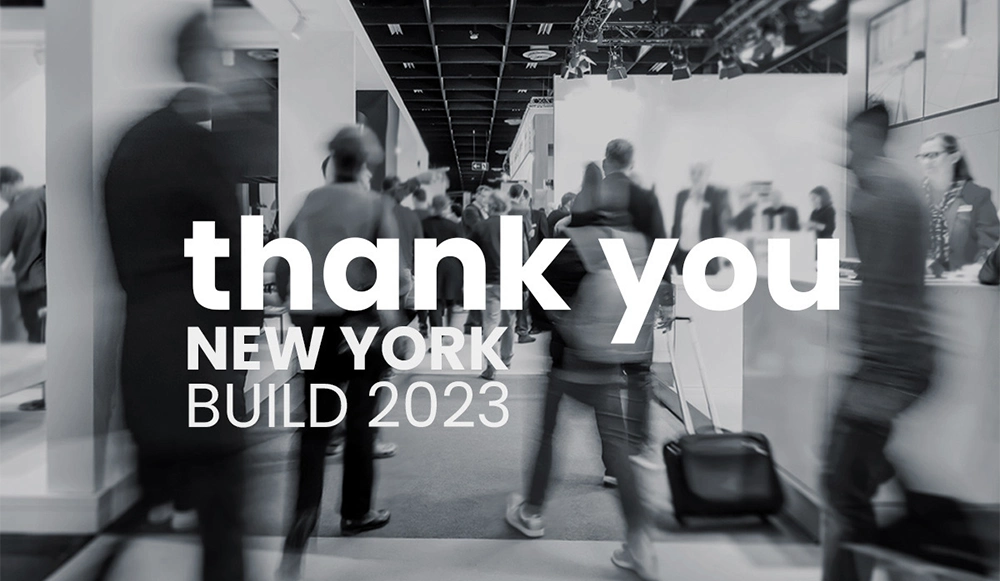 New York Build 2023.  Na začiatku tohto roku sa v New Yorku konali svetové výstavy stavebníctva, na ktorých mnoho výrobcov predstavilo svoje moderné riešenia. Naša spoločnosť sa tiež zúčastnila týchto výstav a prezentovala svoje jedinečné ponuky v oblasti okien a dverí.