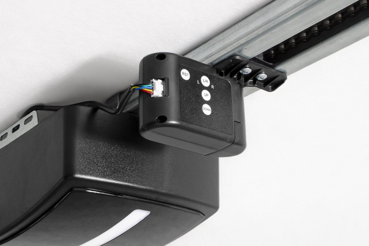 Smart garážová brána v štandardnej cene? S INFINITI je to možné